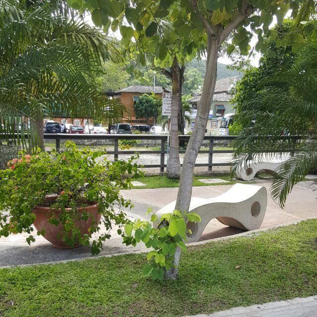 Mcfarlane'S Place Ocho Rios Luaran gambar