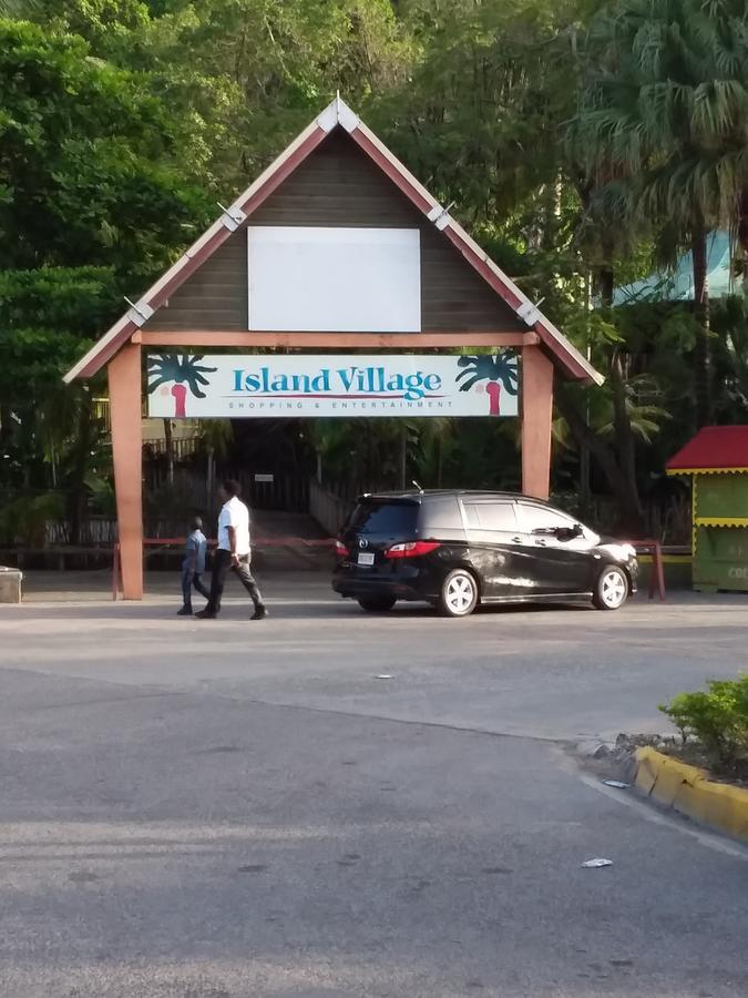 Mcfarlane'S Place Ocho Rios Luaran gambar