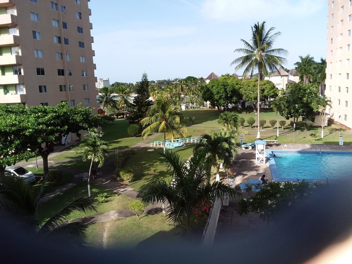 Mcfarlane'S Place Ocho Rios Luaran gambar