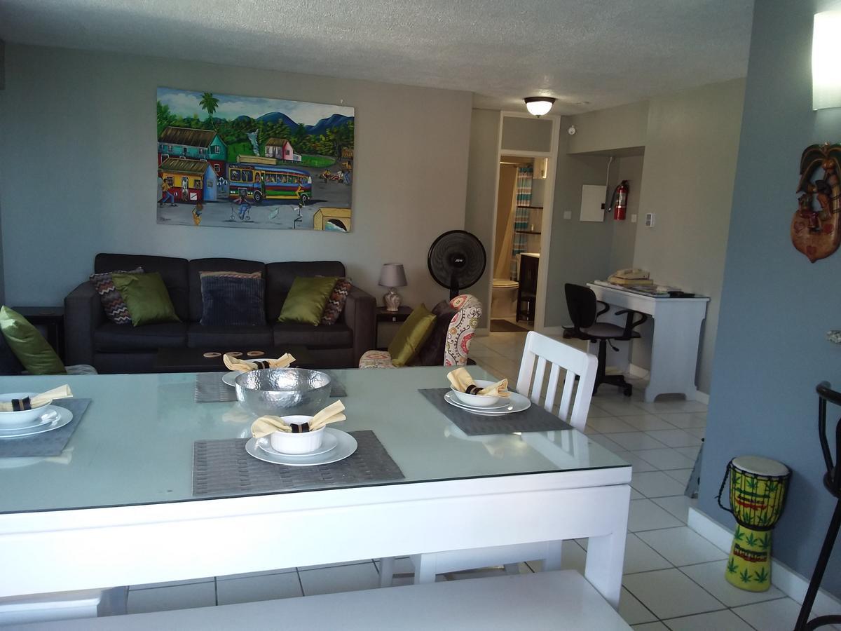 Mcfarlane'S Place Ocho Rios Luaran gambar